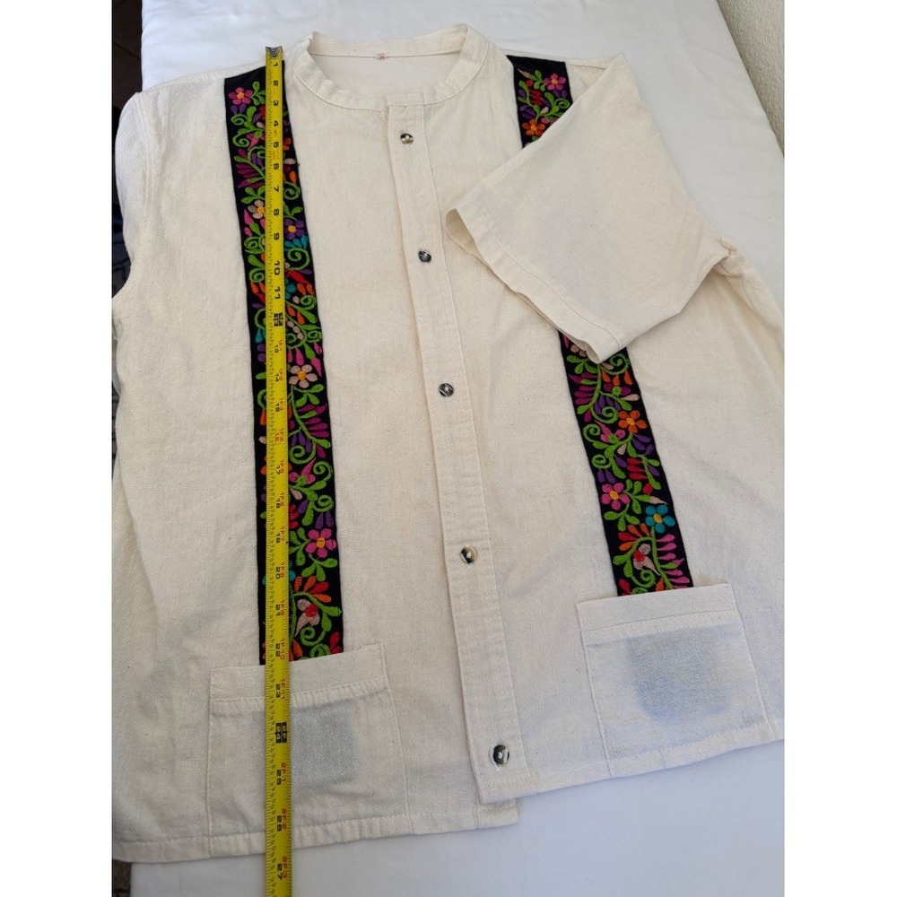 Mens Cream Embroidered Floral Mexican Guayabera Shirt Snap Button Size L /G - Picture 10 of 14